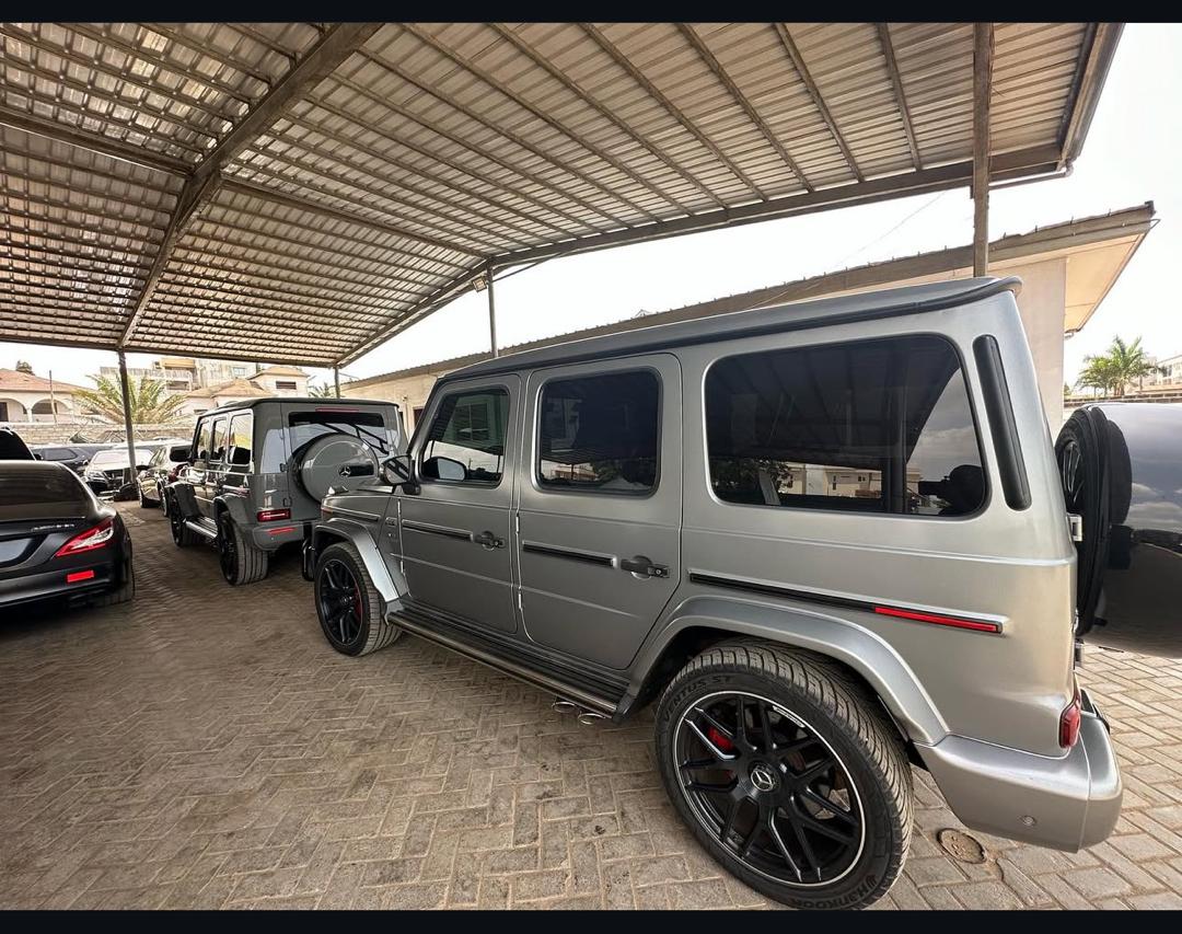 Service bay