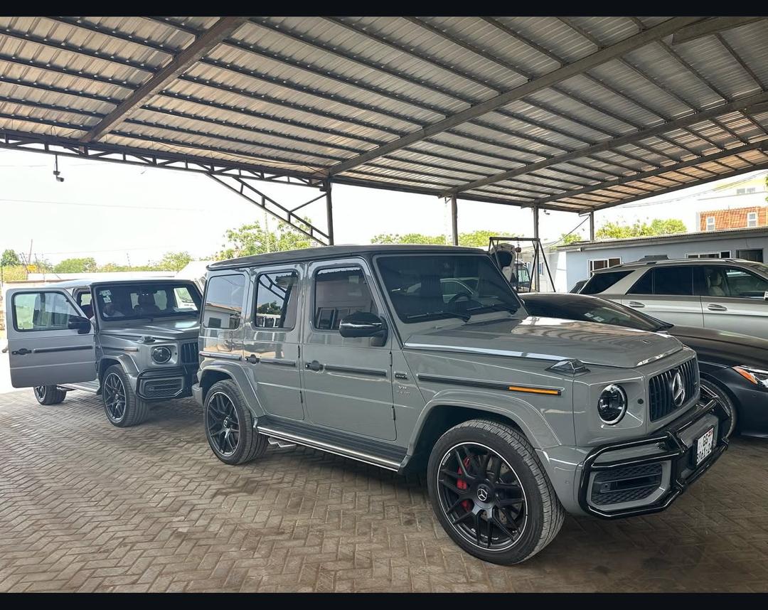 Workshop & vehicles